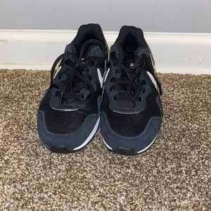 Nike Venture Runner Womens Shoes
